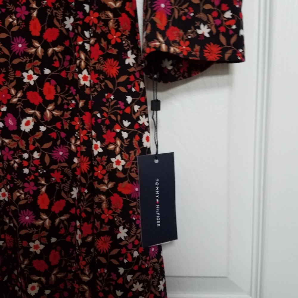 Tommy Hilfiger Ditsy Floral-Print Shirtdress - Picture 14 of 15